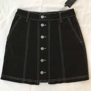 Carmar black button down skirt